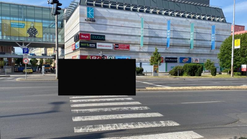 Elképesztő, hogy mennyi baleset történik! Egy nyíregyházi nő olyan meglepő dolgot cselekedett a zebrán, hogy attól mindenki szóhoz sem jutott. (fotó)