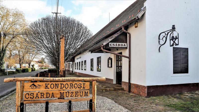 Fontos elhatározásra jutottak a Kondorosi Csárdában – ezt még Rózsa Sándor is támogatná!