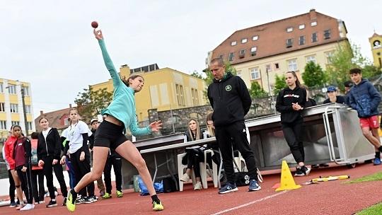 Eger városában a Magyar Sport Napja alkalmából több mint kétezer ember vette birtokba a mozgás örömét.