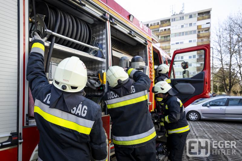 Heves vármegyében az első félév során tűzesetek következtében 148 lakásban és összesen 2279 négyzetméternyi épített területen keletkezett kár. Az események részletei az EgerHírekben olvashatók.