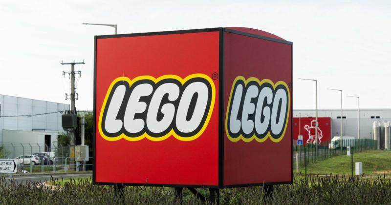 Nyíregyházán megnyílt a világ második legnagyobb LEGO-gyára, egy igazi álomgyár, ahol a kreativitás és a játékosság találkozik!