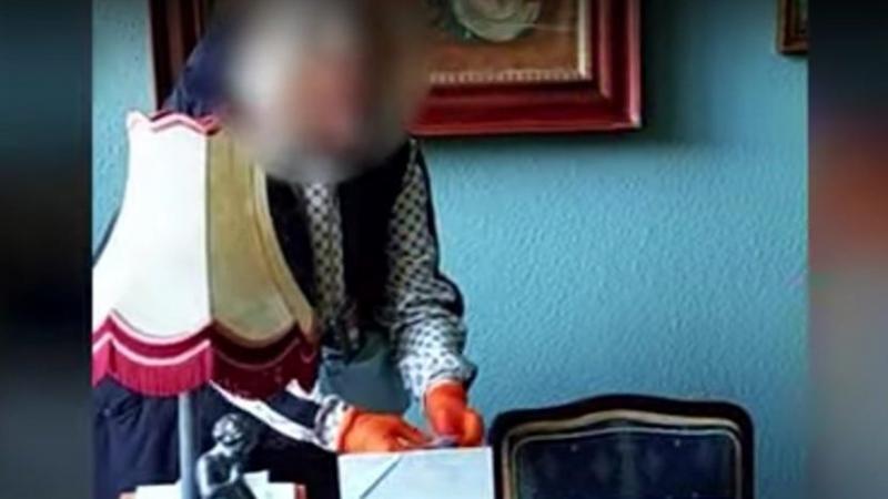 Házkutatást hajtottak végre egy budapesti ügyvéd lakásán, és a hatóságok őrizetbe vették az illetőt. | 24.